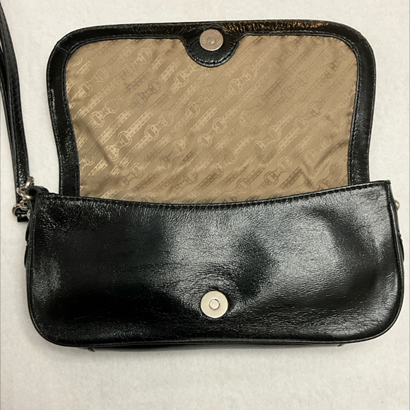 MICHAEL KORS BLACK LEATHER WRISTLET - Picture 4 of 6